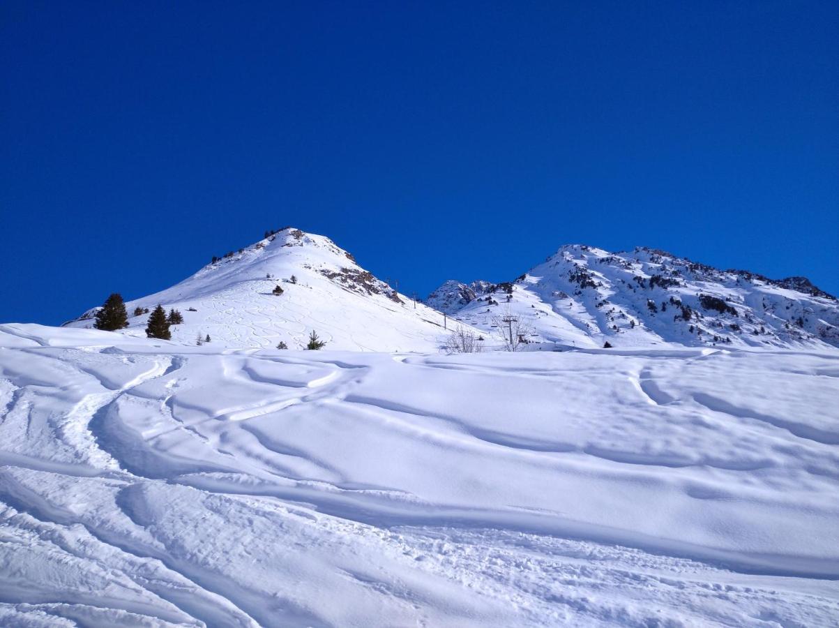 Cerisema Pyrenees Zenith Apartment *